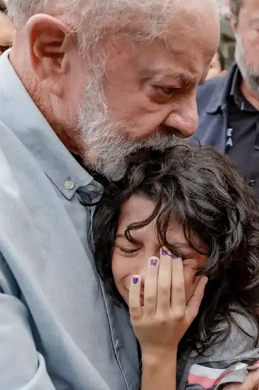 28.02.2026 - Presidente da Republica Luiz Inacio Lula da Silva durante Visita a áreas afetadas pelas chuvas no município de Ubá Ubá-MG. Foto: Ricardo Stuckert / PR