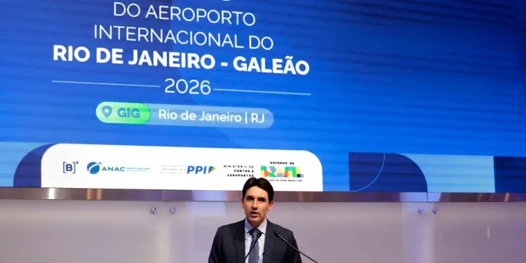 Expectativa é leiloar Aeroporto de Brasília em novembro, diz ministro