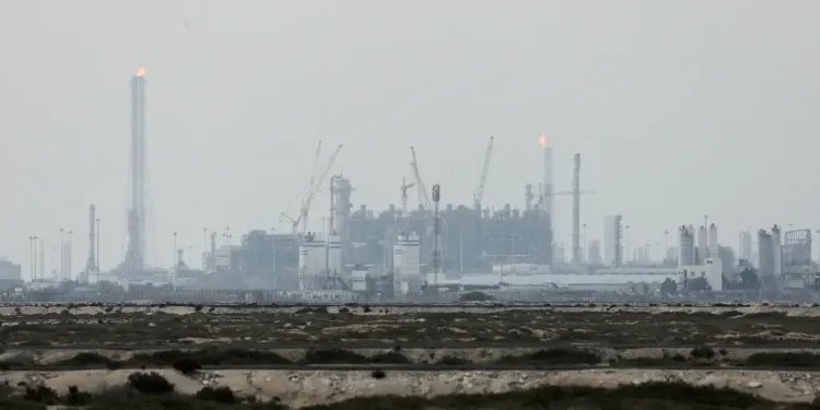 Irã volta a atacar Catar após Trump ameaçar destruir campo de gás Pars