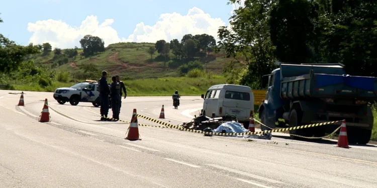 Mulher morre em acidente na BR 259 em Colatina Mulher morre em acidente na BR 259 em Colatina