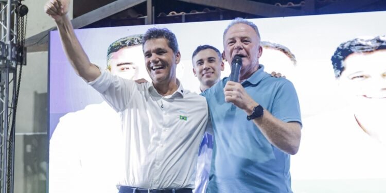 Pesquisa da Quest mostra liderança de Casagrande e Ricardo no ES