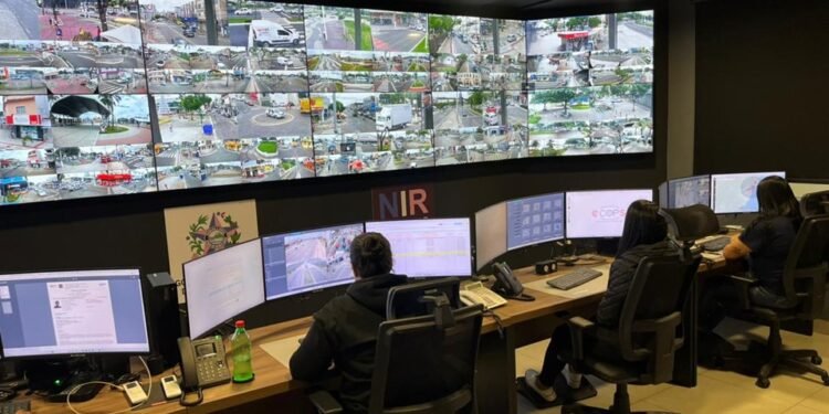 Senado aprova projeto que prevê tornozeleira eletrônica para agressores e reforça modelo já adotado no Espírito Santo; entenda Senado aprova projeto que prevê tornozeleira eletrônica para agressores e reforça modelo já adotado no Espírito Santo; entenda