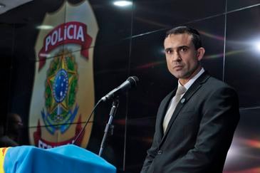 São Paulo (SP), 15/04/2026 - Delegado Regional Polícia Judiciária, Marcelo Maceiras, durante entrevista coletiva sobre a Operação Narcofluxo, que prendeu cantores e influencidadores. Foto: Paulo Pinto/Agencia Brasil