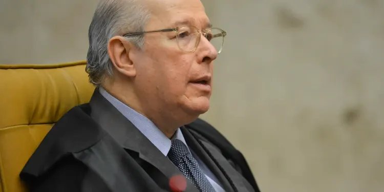 Celso de Mello diz que Senado cometeu grave equívoco institucional