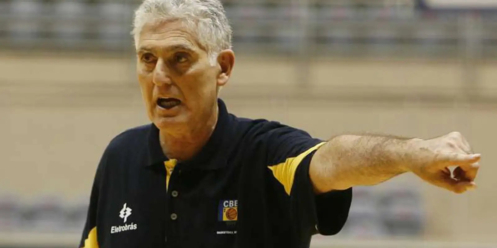 Morre Moncho Monsalve, ex-técnico da seleção brasileira de basquete