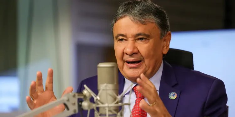 Bolsa Família retirou 5,1 milhões de famílias da pobreza, diz ministro Bolsa Família retirou 5,1 milhões de famílias da pobreza, diz ministro