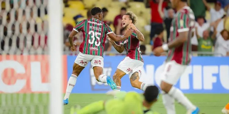 Fluminense avança e Flamengo garante melhor campanha da Libertadores Fluminense avança e Flamengo garante melhor campanha da Libertadores