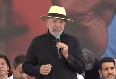 Lula abre 5 pontos de vantagem sobre Flávio ou Michelle, aponta Futura