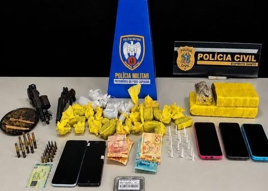 Operação da PM e Polícia Civil apreende armas, drogas e dinheiro em Mantenópolis Operação da PM e Polícia Civil apreende armas, drogas e dinheiro em Mantenópolis