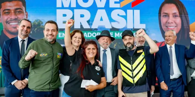 Governo amplia crédito para motociclistas de aplicativos Governo amplia crédito para motociclistas de aplicativos