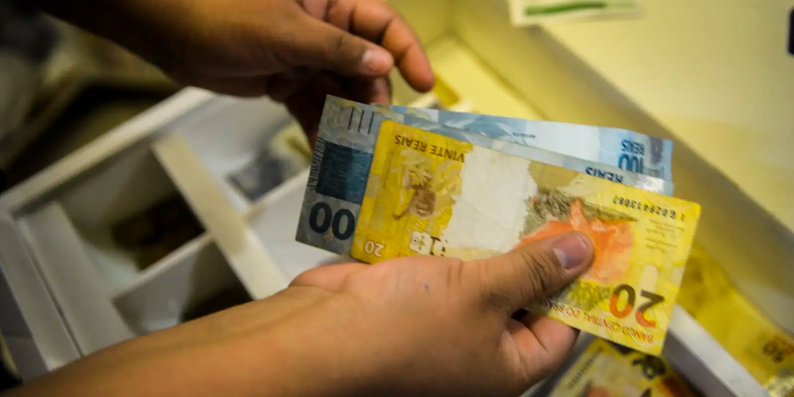 INPC, inflação usada para reajustar salários, soma 4,42% em 12 meses INPC, inflação usada para reajustar salários, soma 4,42% em 12 meses