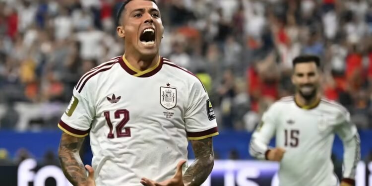 Espanha se impõe, manda França embora e vai à final