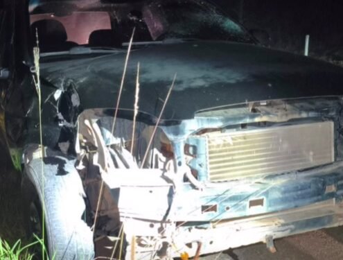 Vídeo: motorista foge após grave acidente com motocicleta, mas carro é localizado pela PM em Barra de São Francisco Vídeo: motorista foge após grave acidente com motocicleta, mas carro é localizado pela PM em Barra de São Francisco