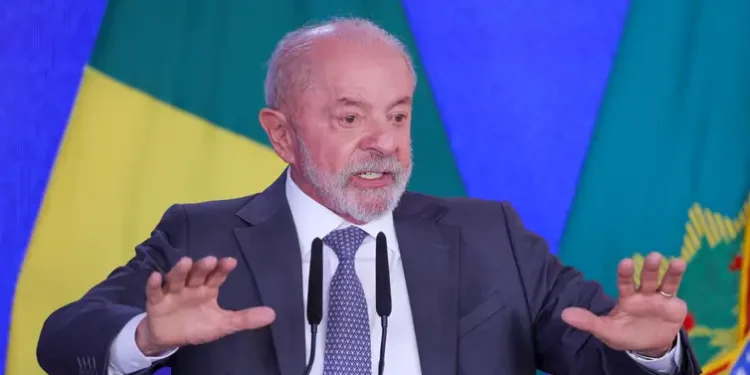 “Nós vamos ajudar vocês a saírem do sufoco”, diz Lula ao anunciar pacote de benefícios para os MEIs; saiba mais “Nós vamos ajudar vocês a saírem do sufoco”, diz Lula ao anunciar pacote de benefícios para os MEIs; saiba mais